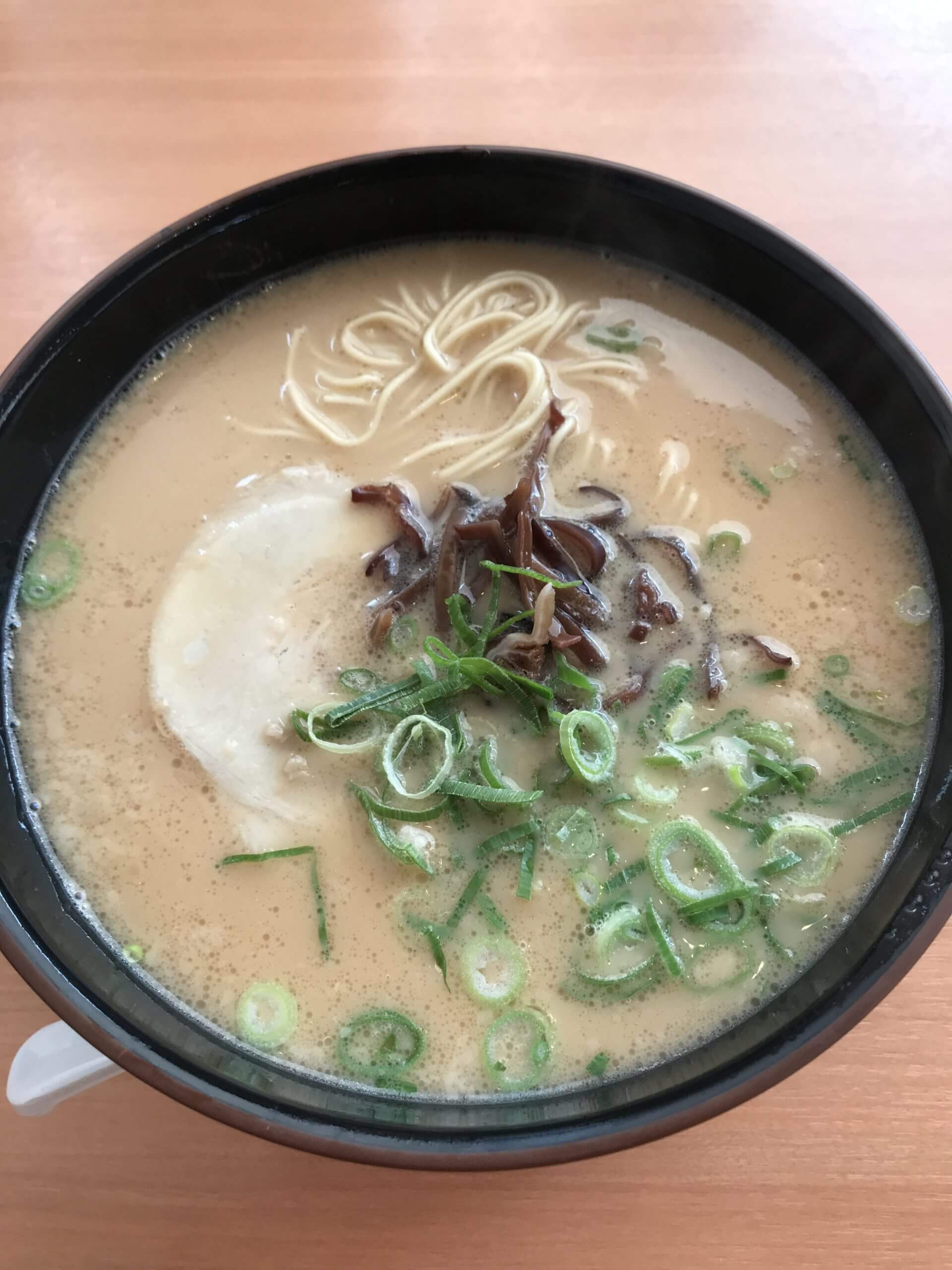 博多金龍 お子様ラーメンが破格値 漫画も読み放題のラーメン屋さん 熊本市東区佐土原 さるクマ さるこう 熊本