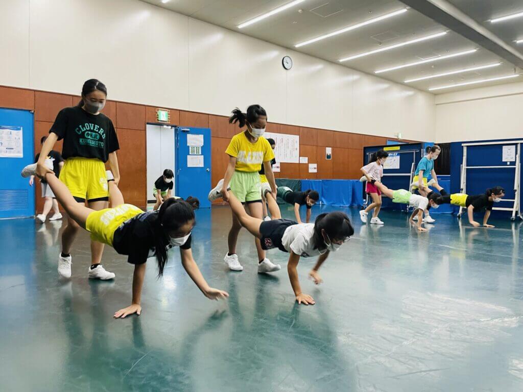 熊本ジュニアチアリーディングチームクローバーズ 無料キッズスペースあり 8月幼児クラスの体験会開催 さるクマ さるこう 熊本