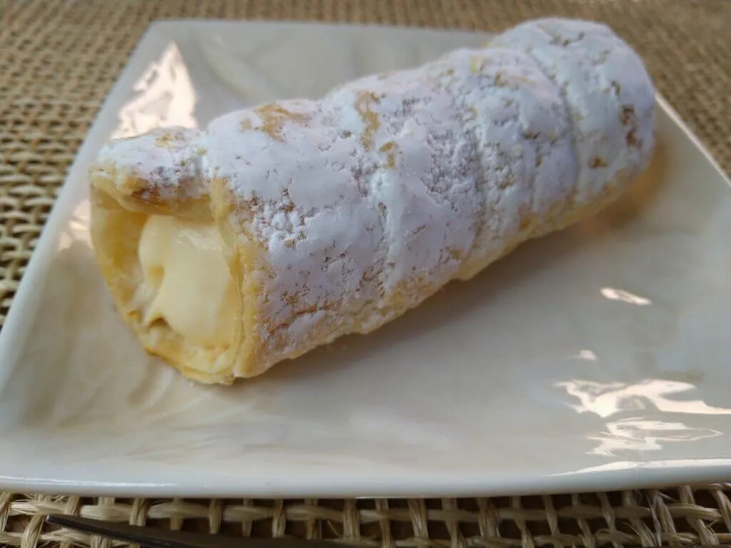 Cream cornet