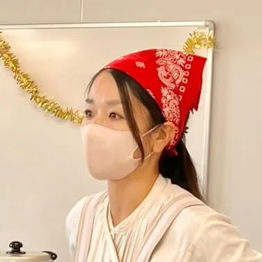 Riri小姐